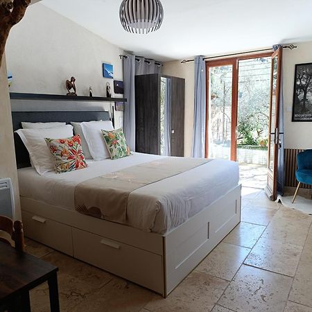 Hotel Le Frangipanier Le Barroux Zewnętrze zdjęcie